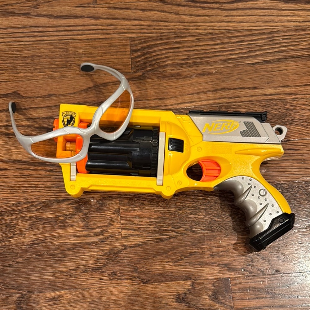 NERF N-Strike Maverick Rev-6 Quick Firing Blaster Rotating Barrel Soft Dart Gun